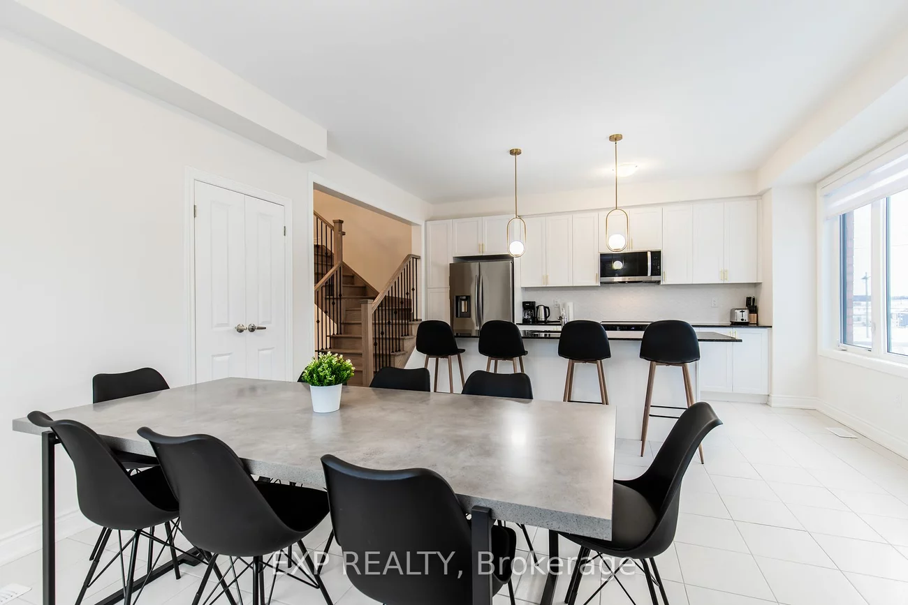 3330 Millicent Ave, Oakville