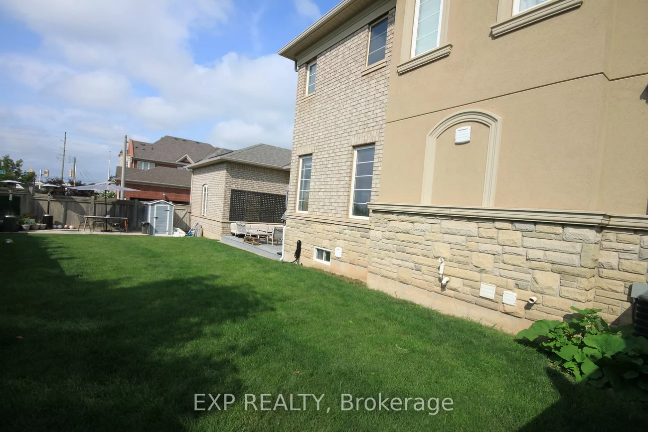 3068 Robert Brown Blvd, Oakville