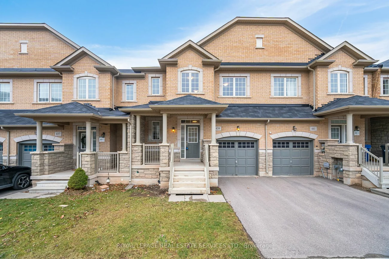 439 Silver Maple Rd, Oakville