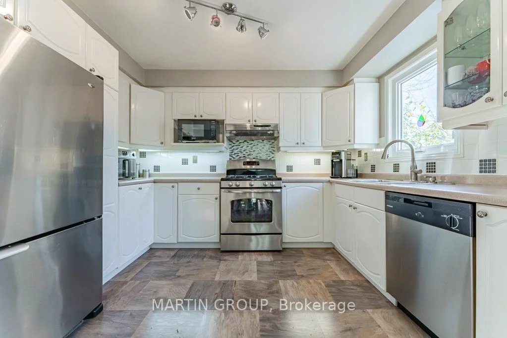 2080 Sixth Line, Oakville