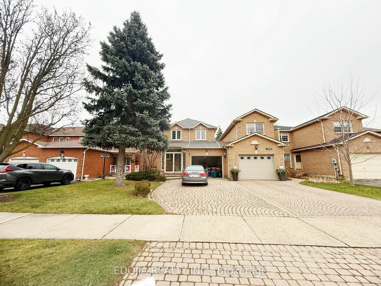 2300 Springfield Cres, Oakville