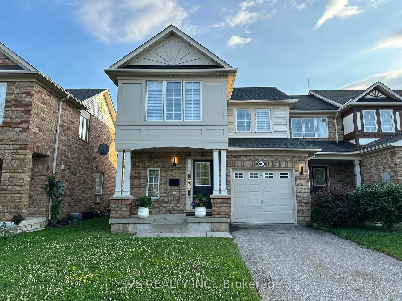 2592 Valleyridge Dr, Oakville