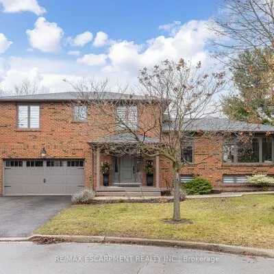 residential, sale, Detached, 231 SOUTHWOOD Crt, 1001 - BR Bronte, Oakville 
 231 SOUTHWOOD Crt, 1001 - BR Bronte, Oakville