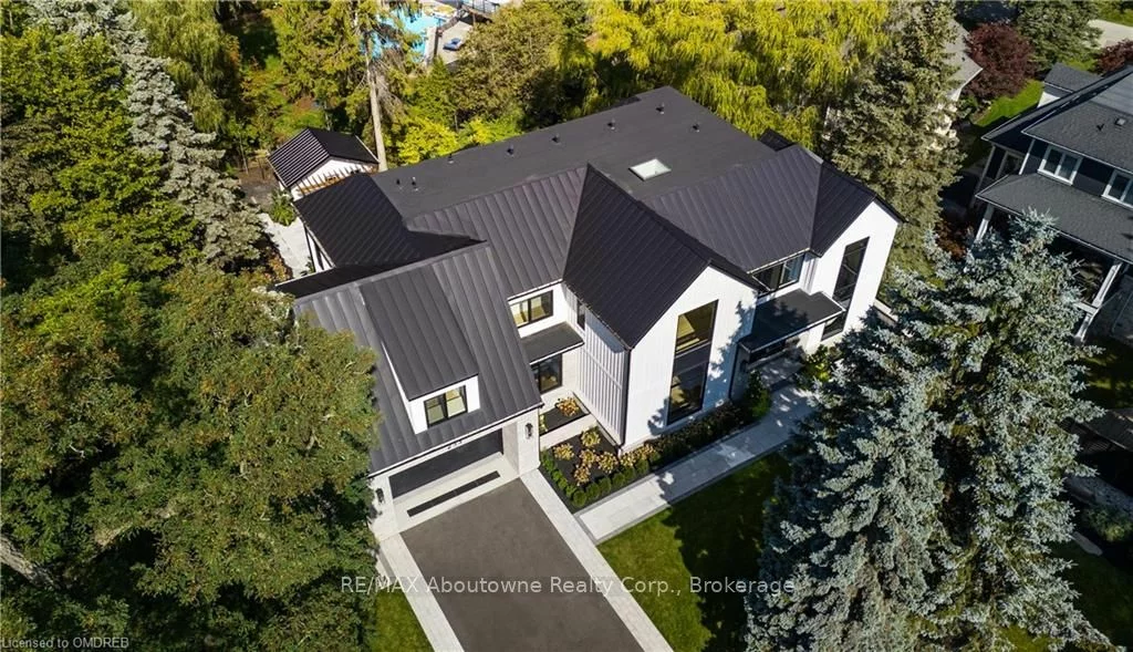 233 LAKEWOOD Dr, Oakville