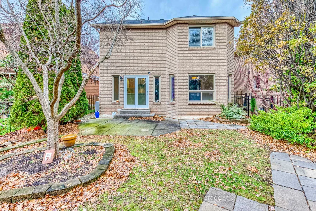 2265 Brays Lane, Oakville