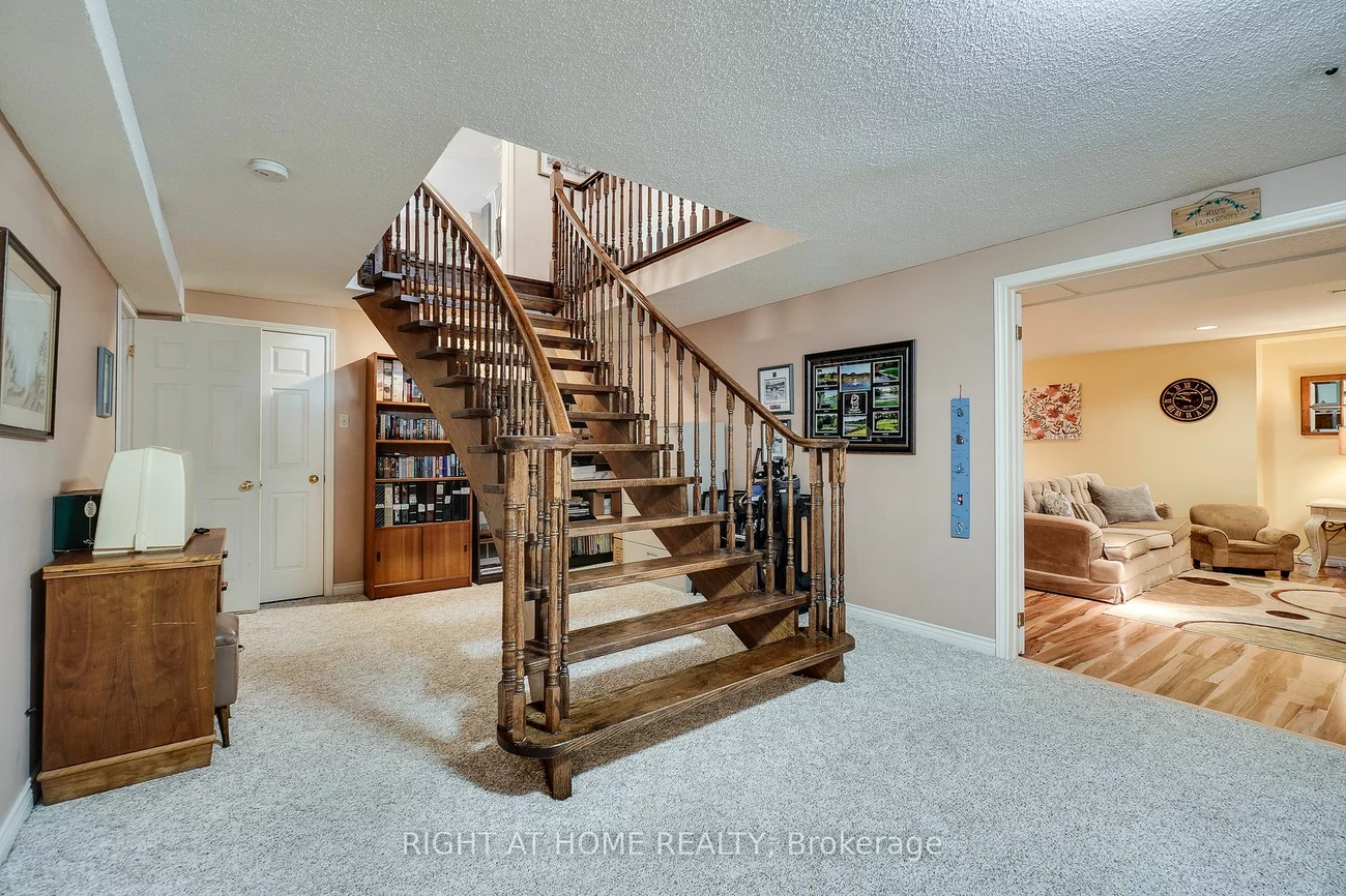 1380 Merrybrook Lane, Oakville