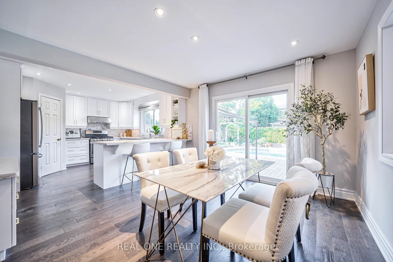 1321 Monks Passage, Oakville