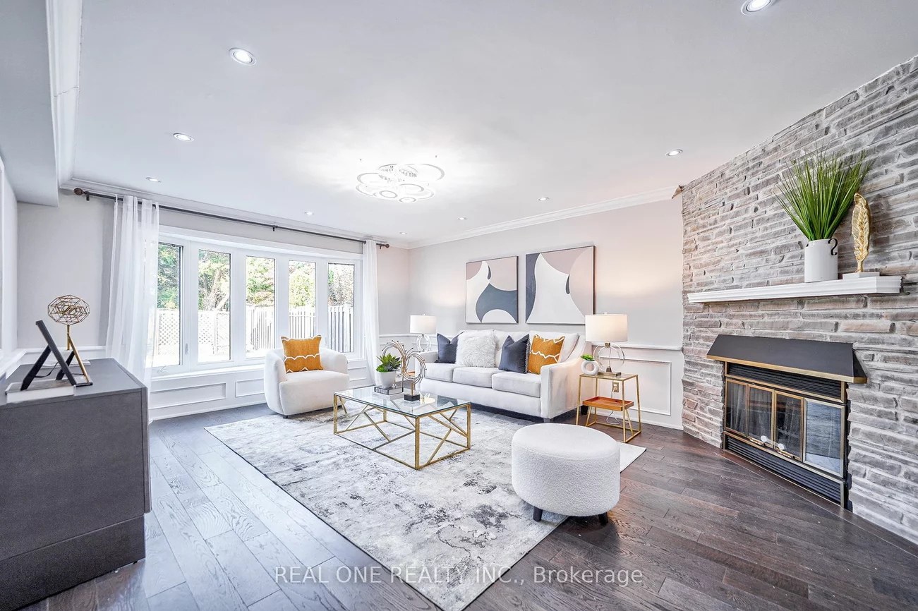 1321 Monks Passage, Oakville