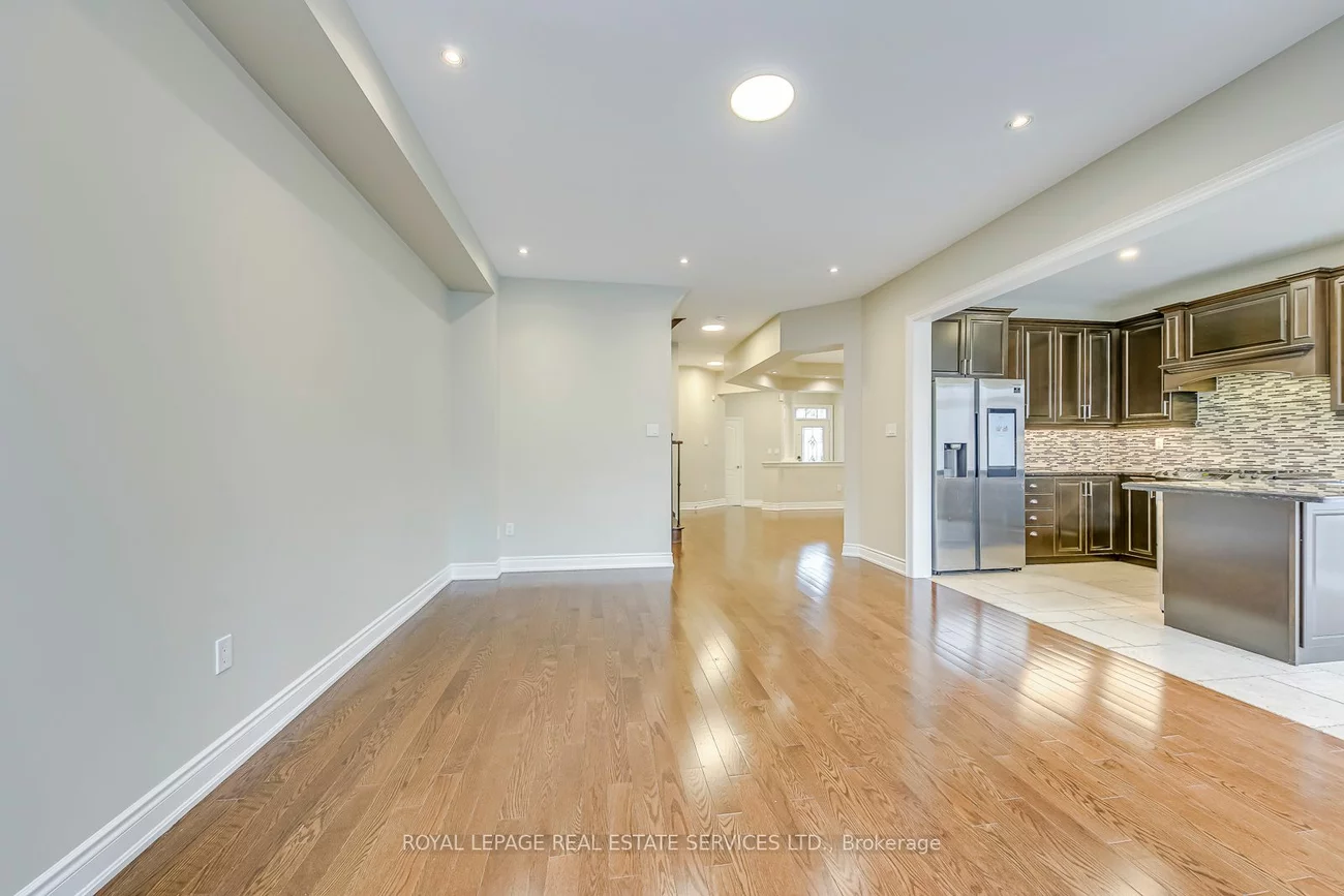 2254 Kwinter Rd, Oakville