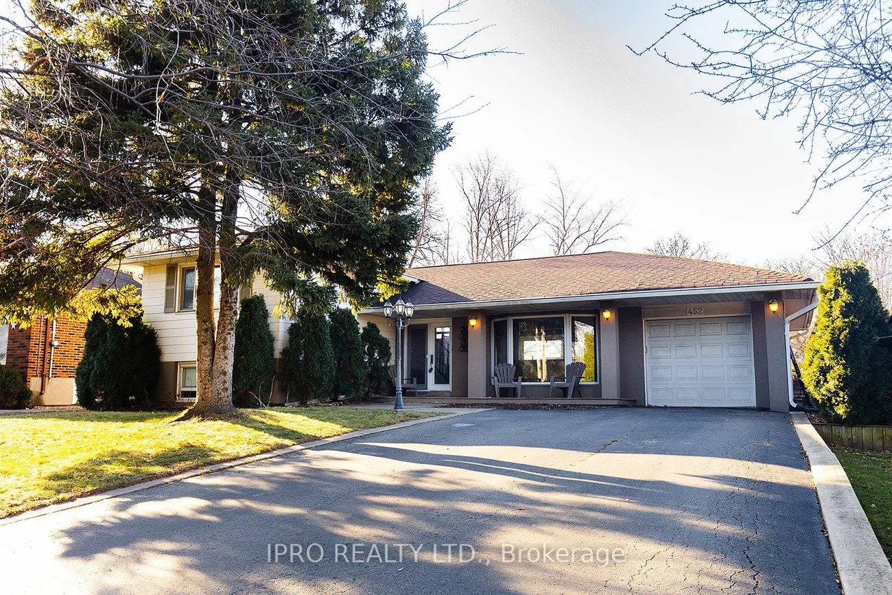 452 Southland Cres, Oakville