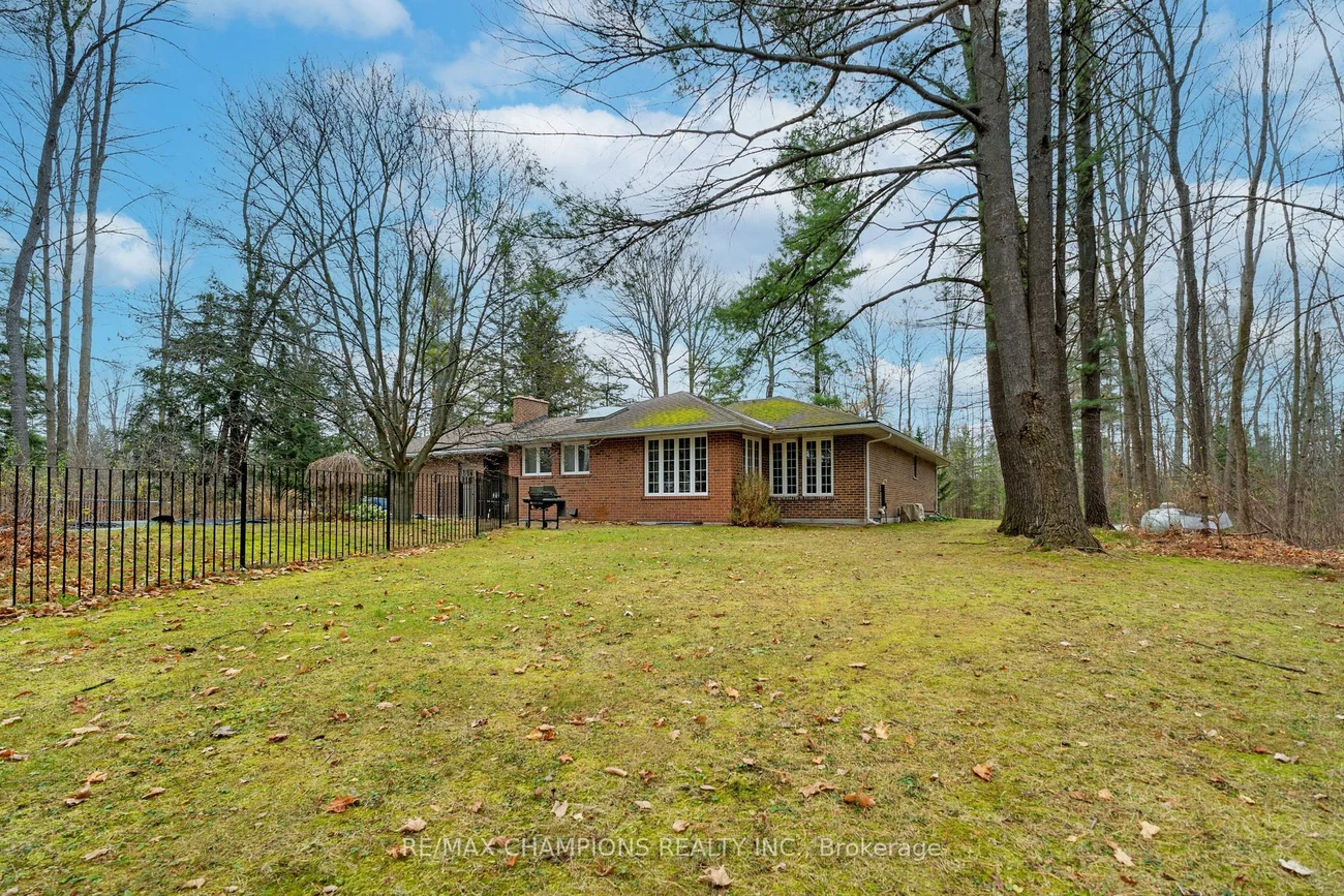 16548 7th Concession Rd, King