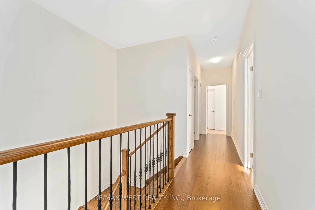 48 Boone Cres, Vaughan