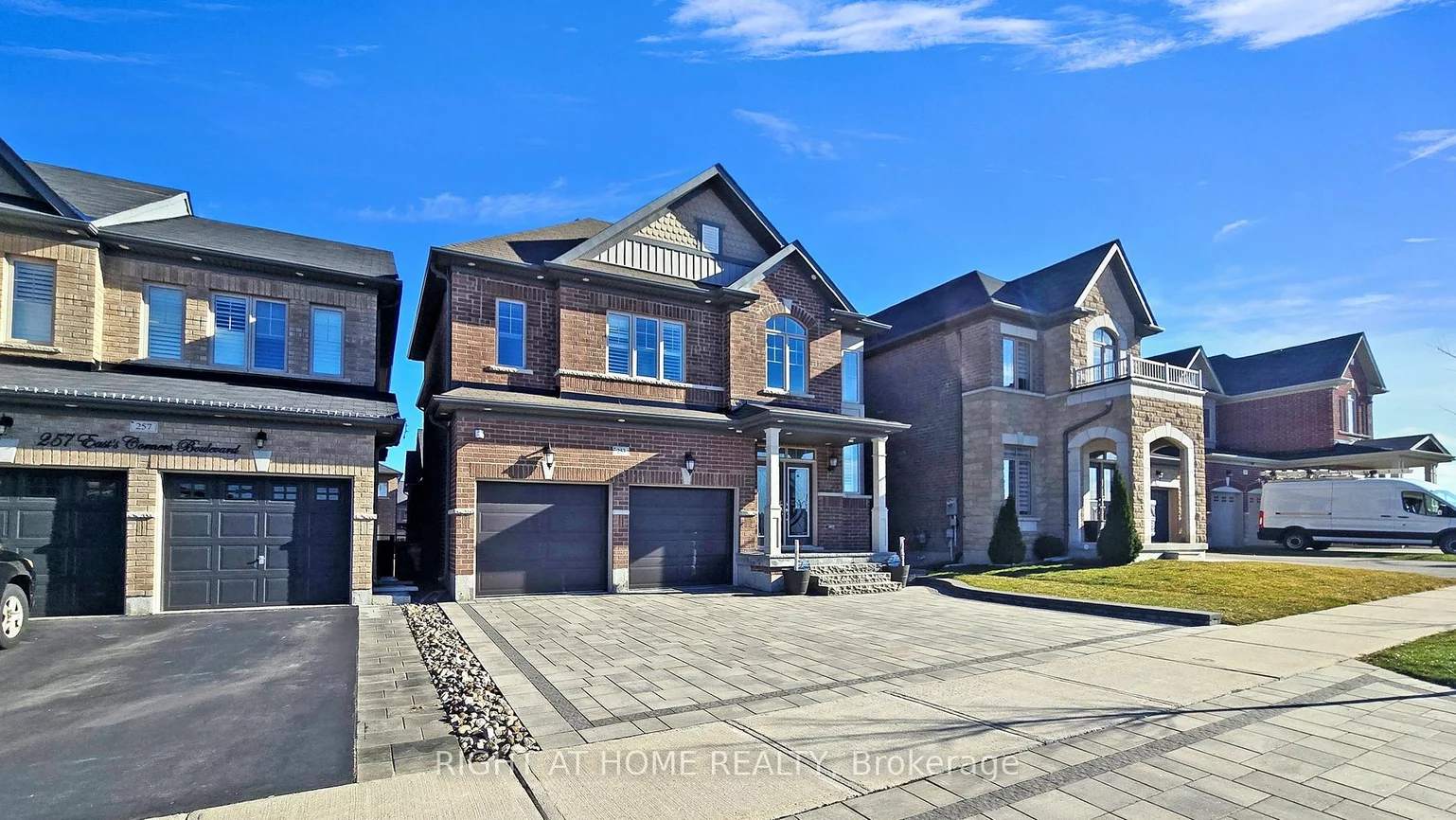 253 East's Corners Blvd, Vaughan