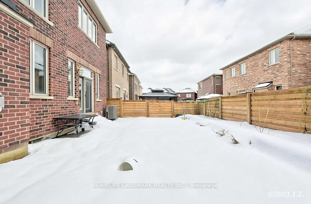 17 Elderslie Cres, Vaughan