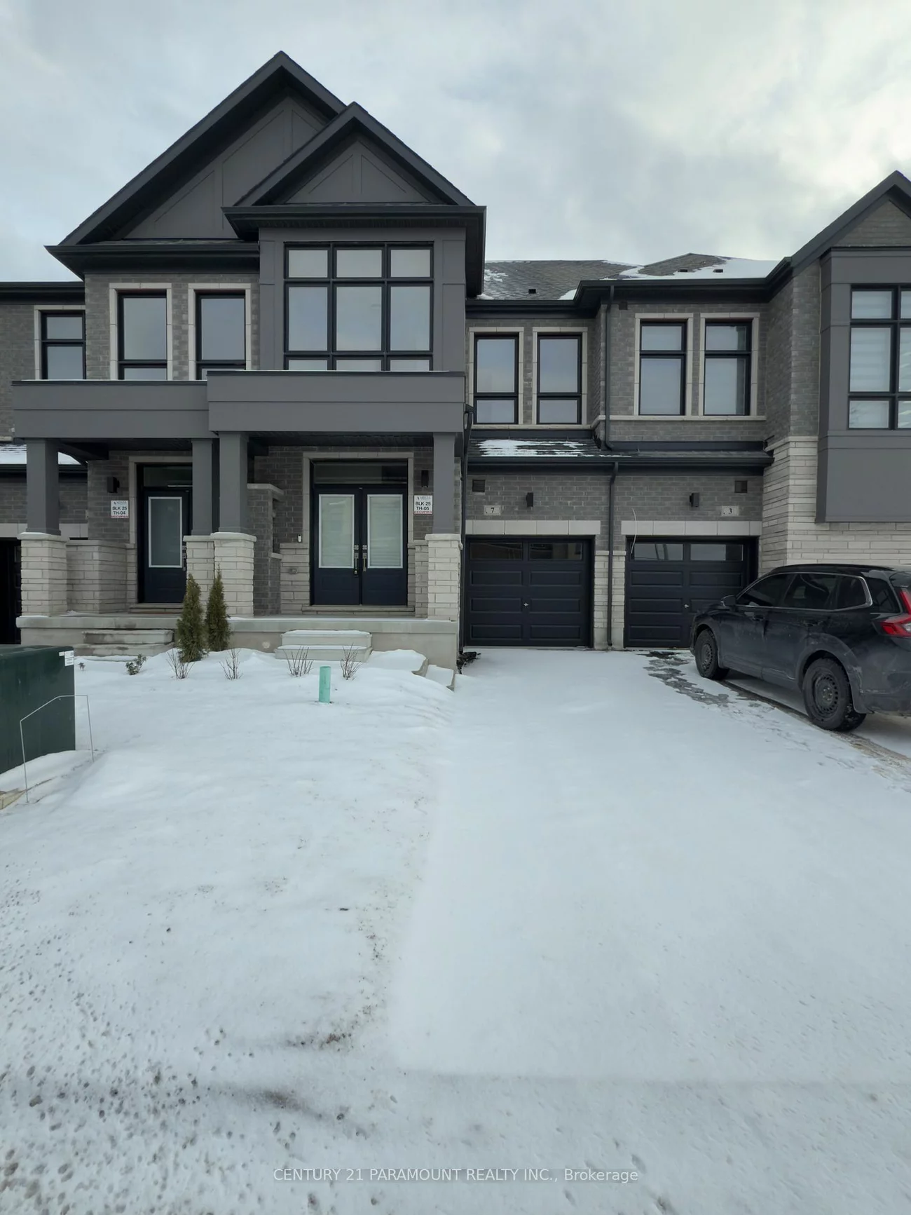 7 Singhampton Rd, Vaughan