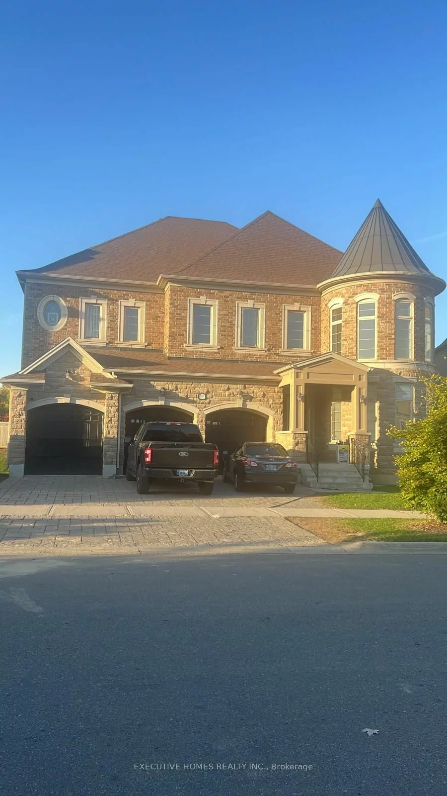 293 Torrey Pines Rd, Vaughan