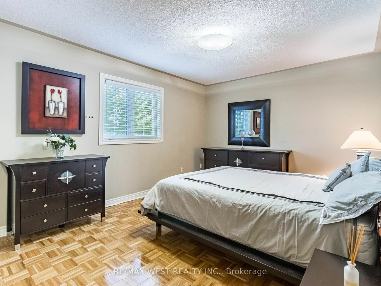 23 Sunset Rdge, Vaughan