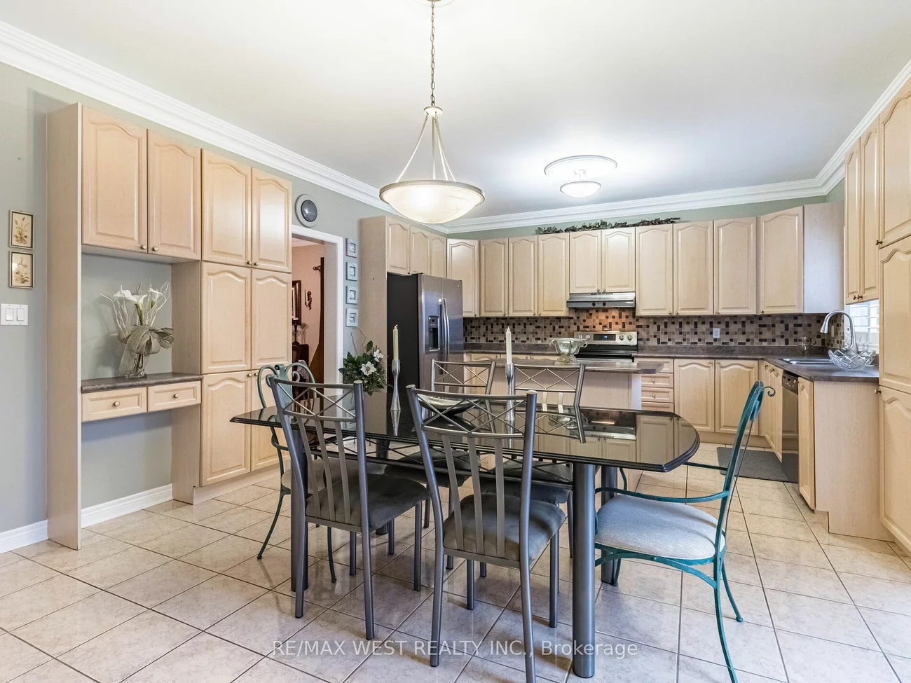 23 Sunset Rdge, Vaughan