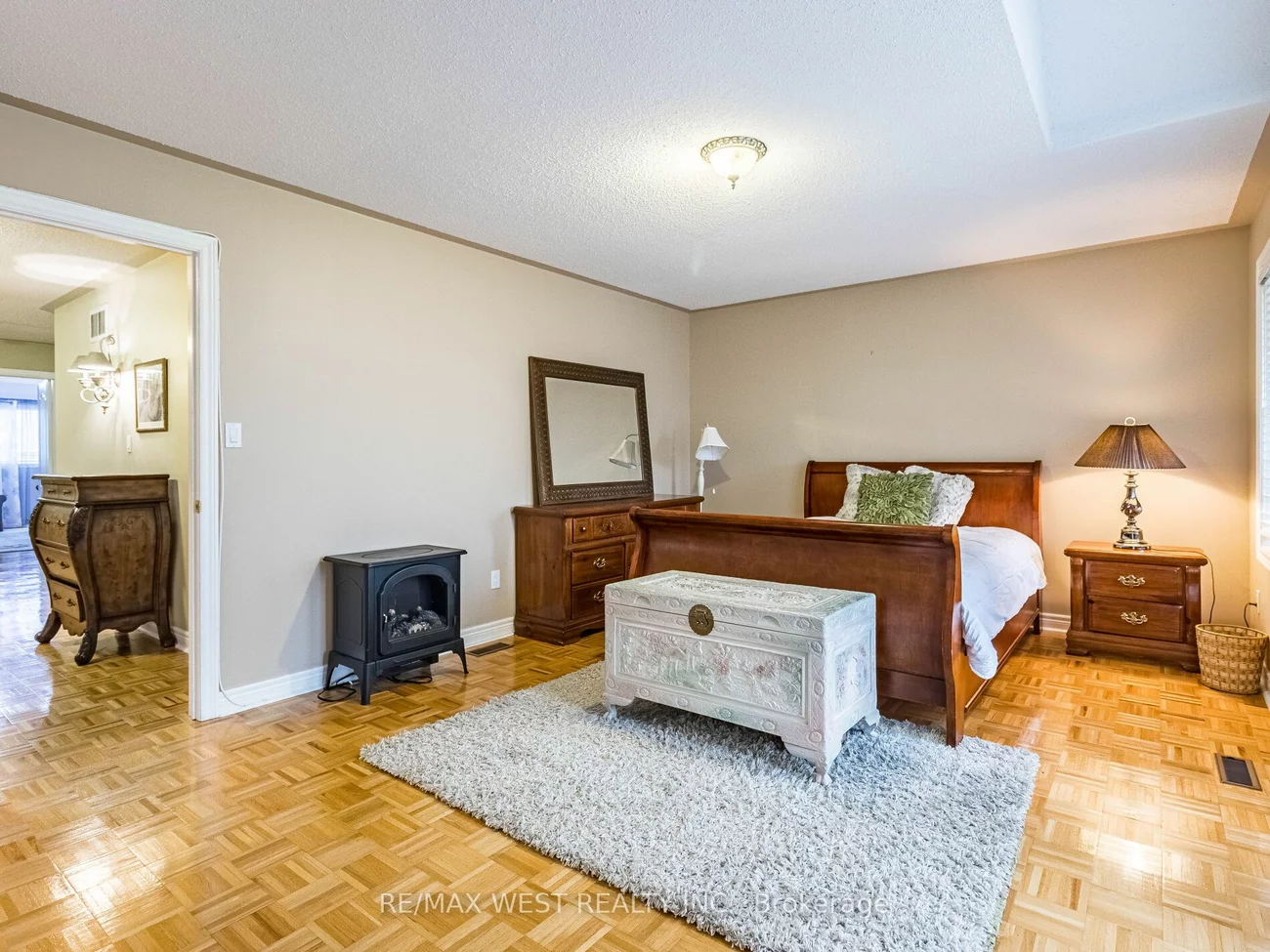 23 Sunset Rdge, Vaughan