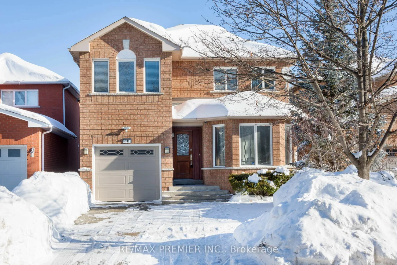 348 Royalpark Way, Vaughan