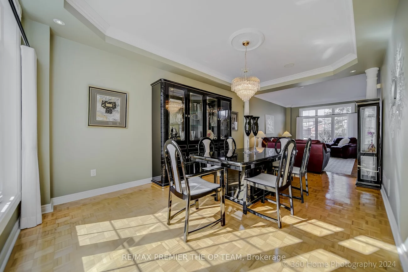 99 Gidleigh Park Cres, Vaughan