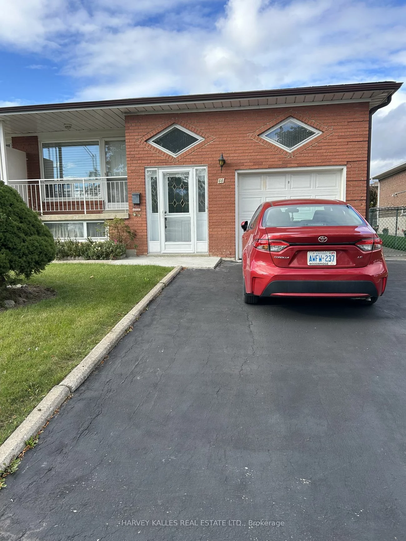 66 Button Rd, Vaughan