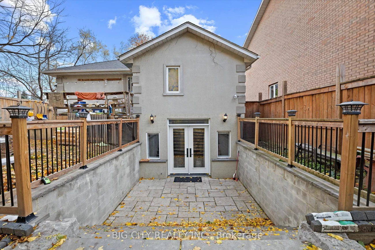 7698 Kipling Ave, Vaughan