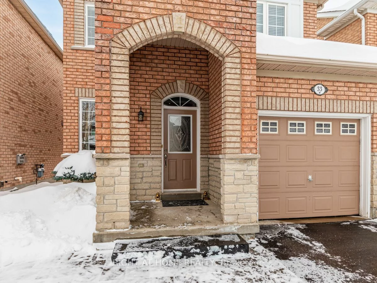 33 Bullrush Dr, Vaughan