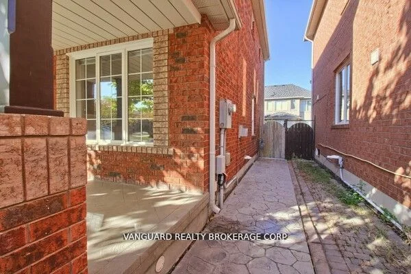 4 Cape Verde Way, Vaughan