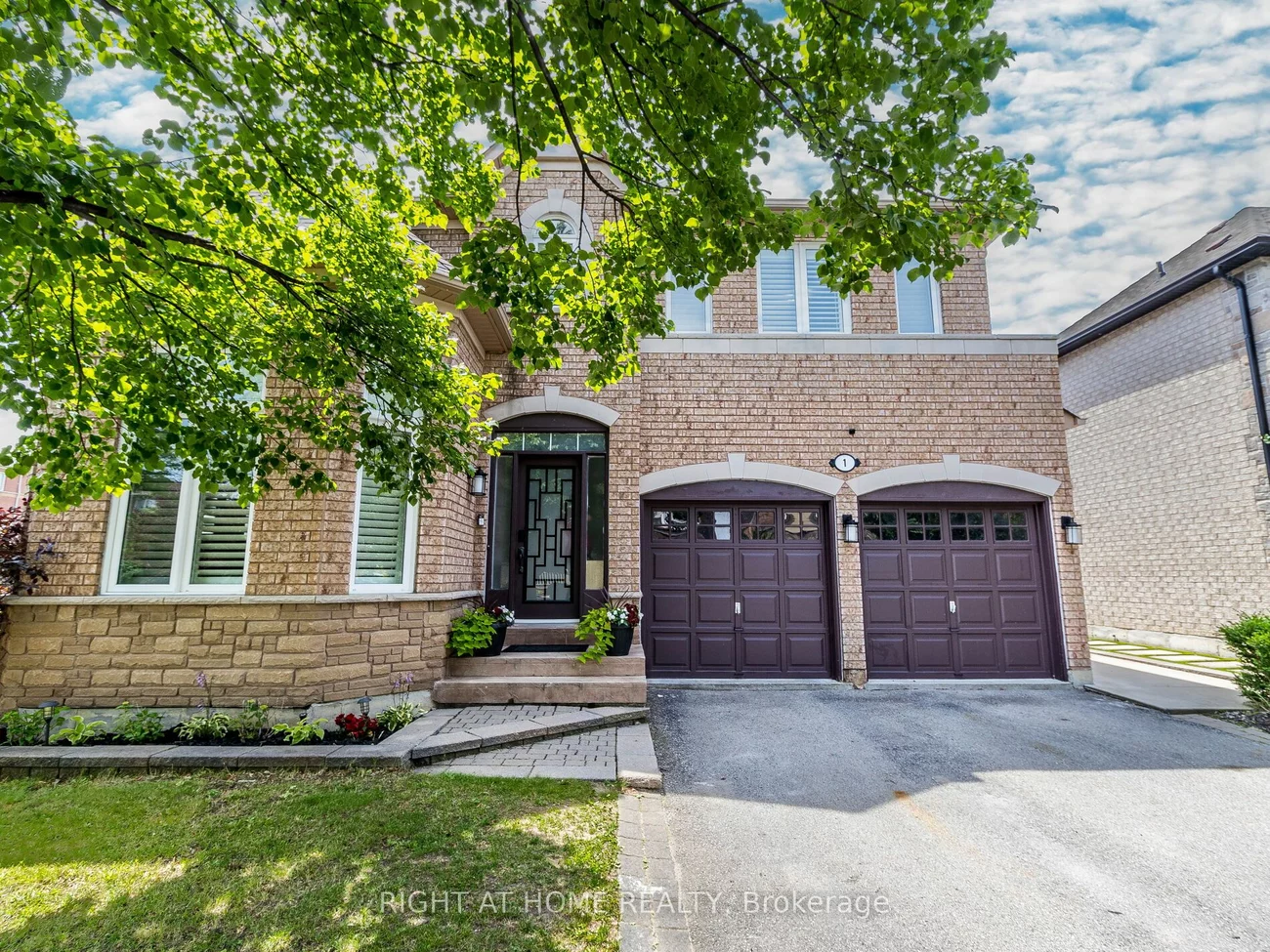 1 Ferdinand Ave, Vaughan