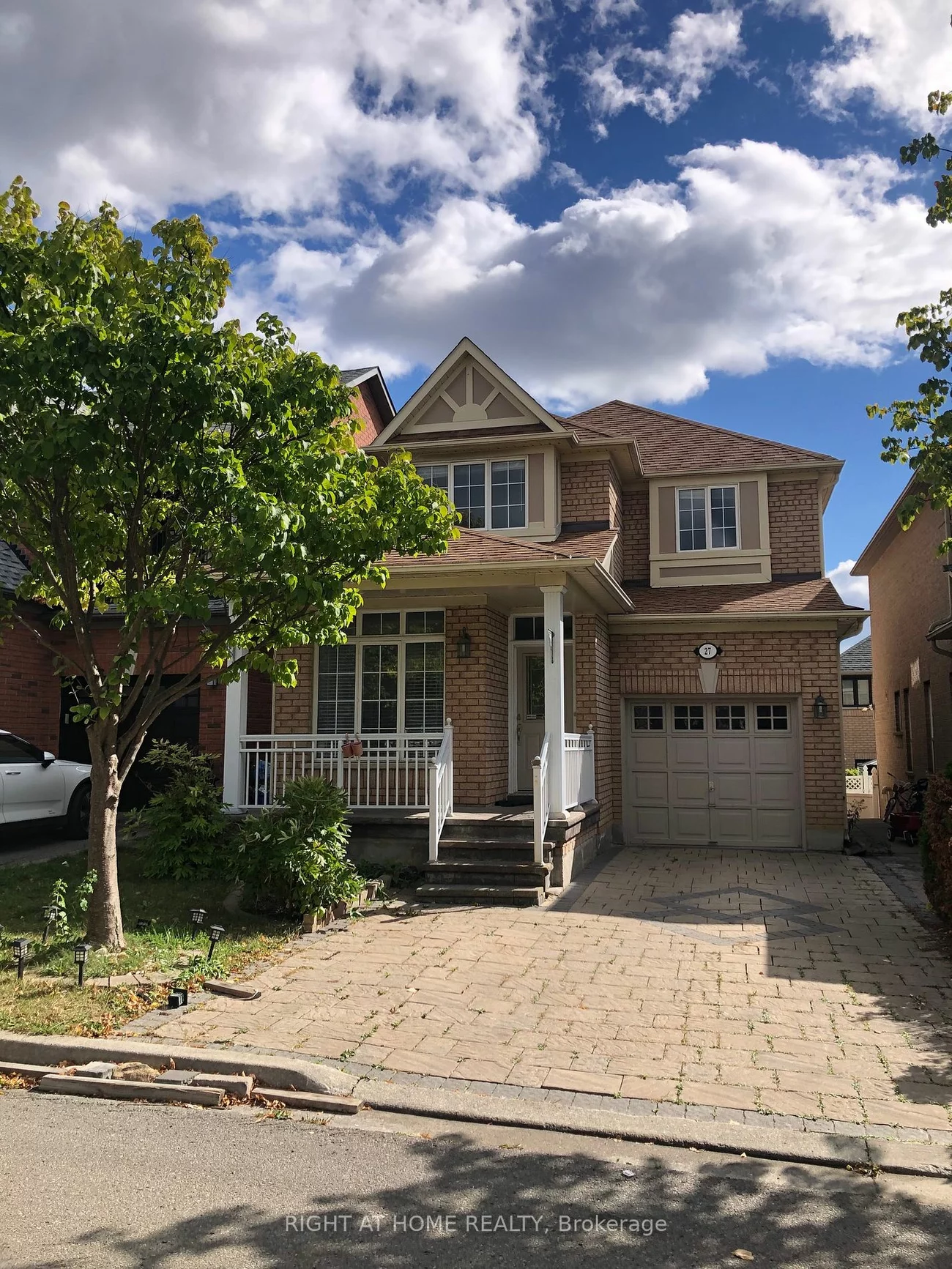 27 Moraine Dr, Vaughan