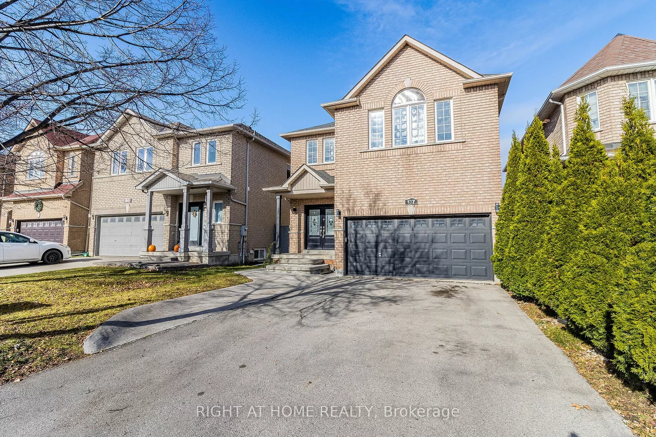 137 Queen Isabella Cres, Vaughan