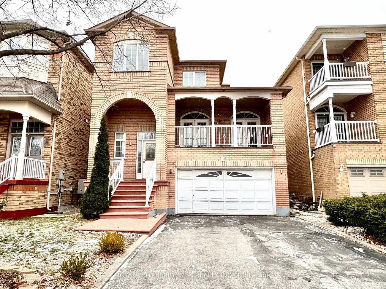 15 Sail Cres, Vaughan