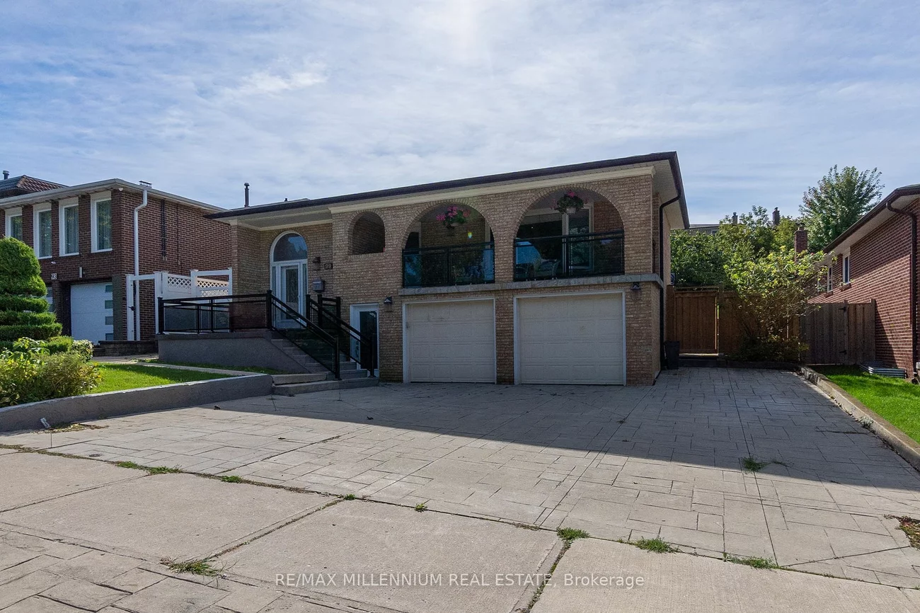 99 Willis Rd, Vaughan