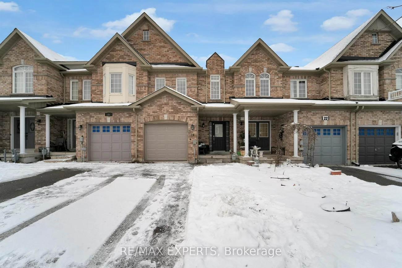 24 Crestbank Crt, Vaughan