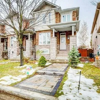 residential, lease, Att/Row/Twnhouse, 121 Benjamin Hood Cres, Patterson, Vaughan 
 121 Benjamin Hood Cres, Patterson, Vaughan