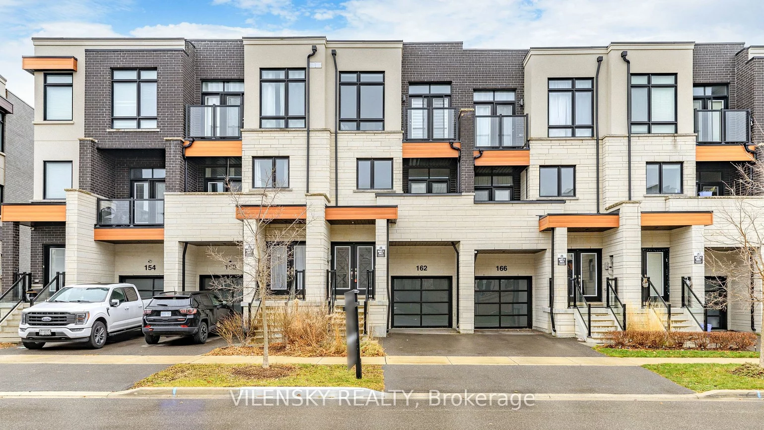 162 Golden Tr, Vaughan