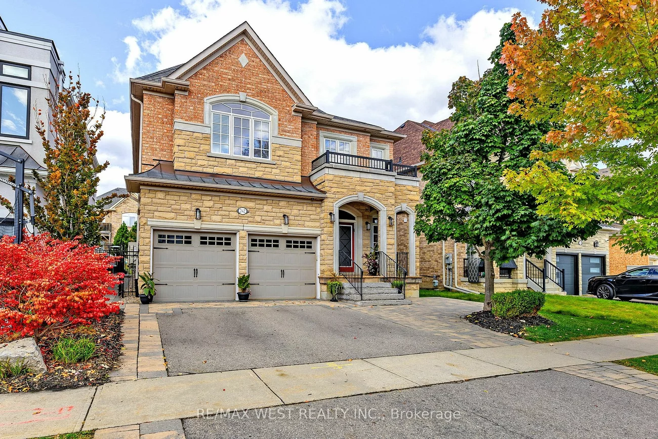 242 Marc Santi Blvd, Vaughan