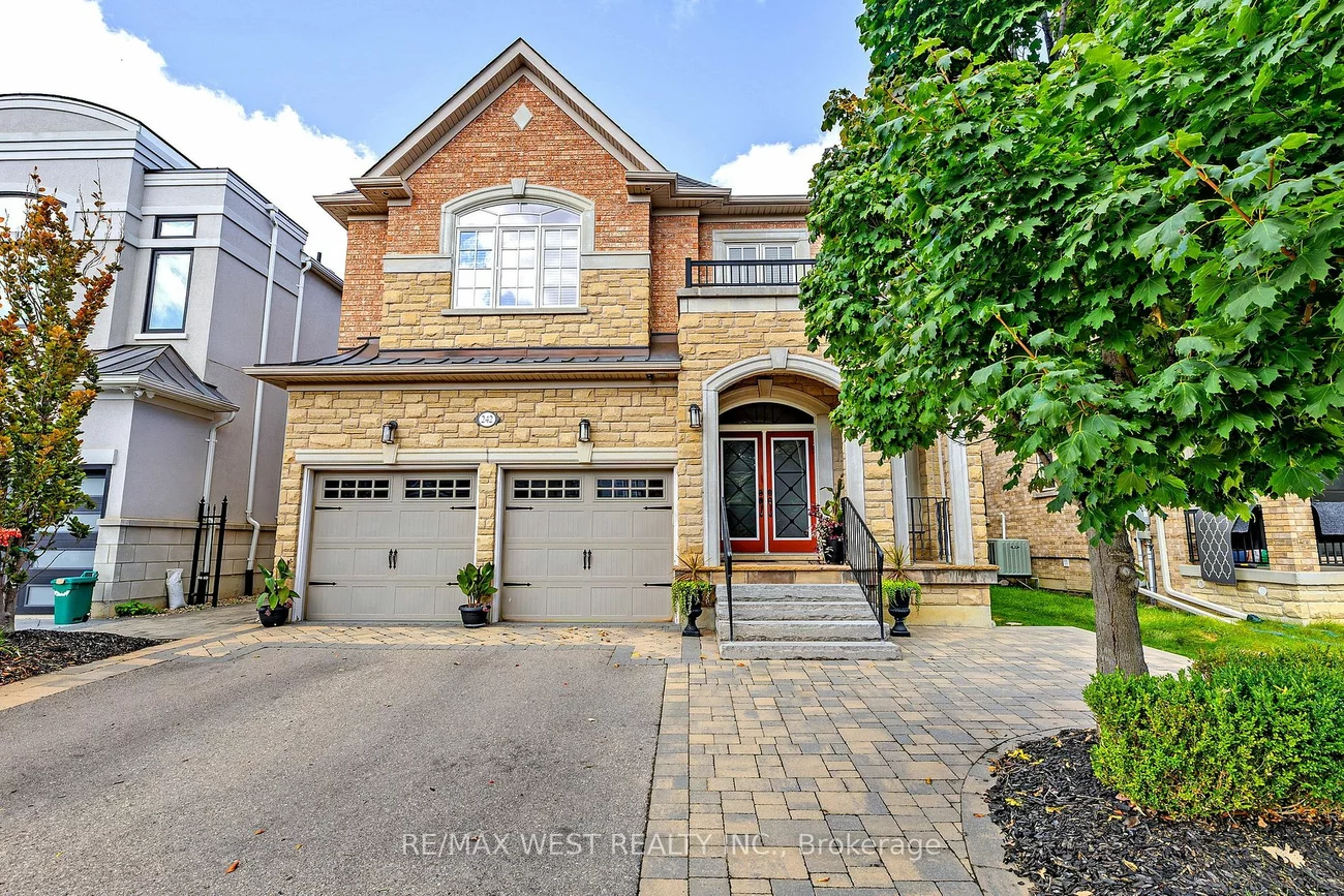 242 Marc Santi Blvd, Vaughan