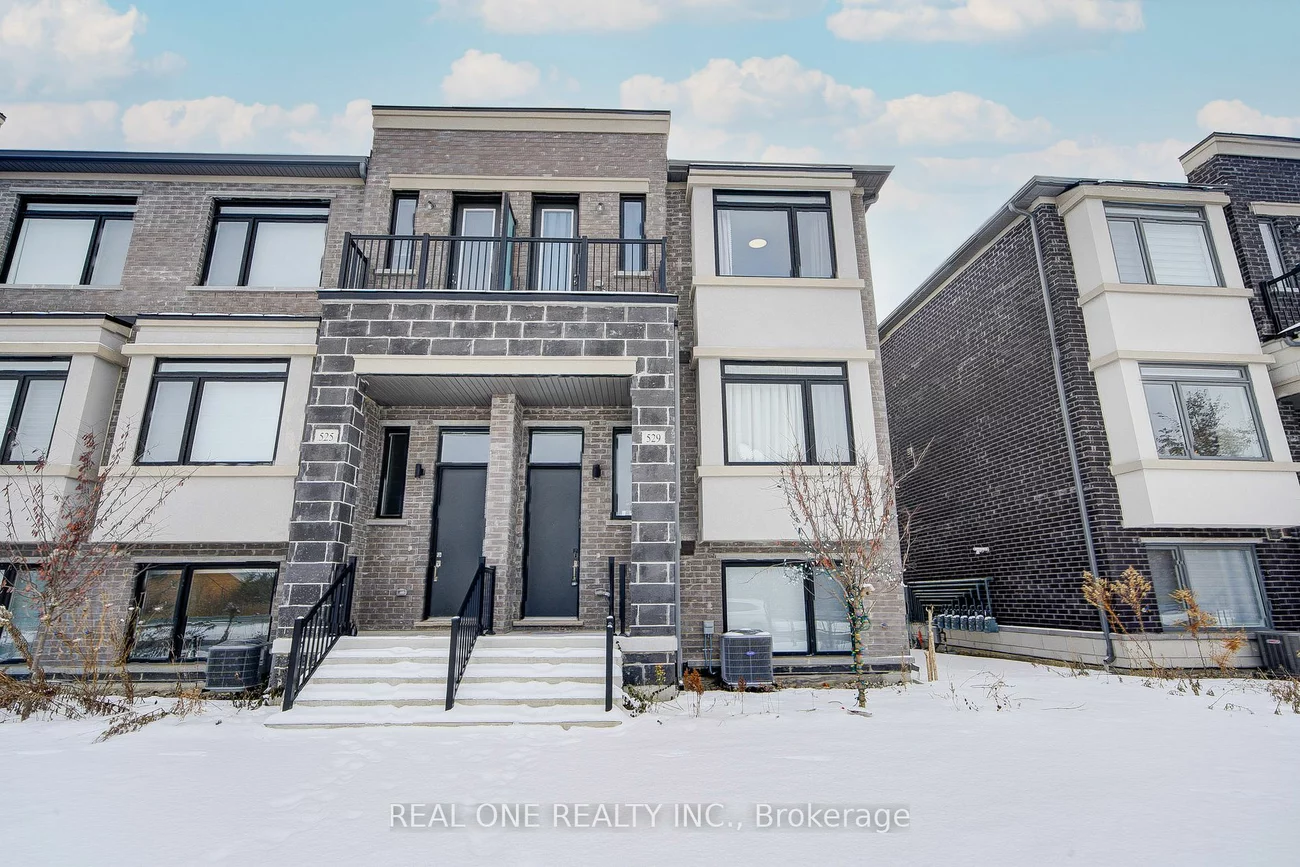 529 Marc Santi Blvd, Vaughan