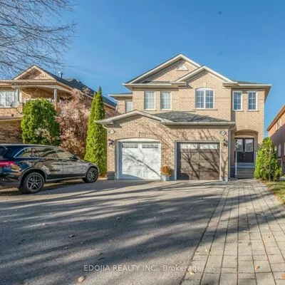 residential, lease, Semi-Detached, 130 Royal Appian Cres, Patterson, Vaughan 
 130 Royal Appian Cres, Patterson, Vaughan