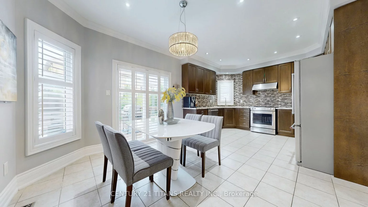 23 Santa Amato Cres, Vaughan