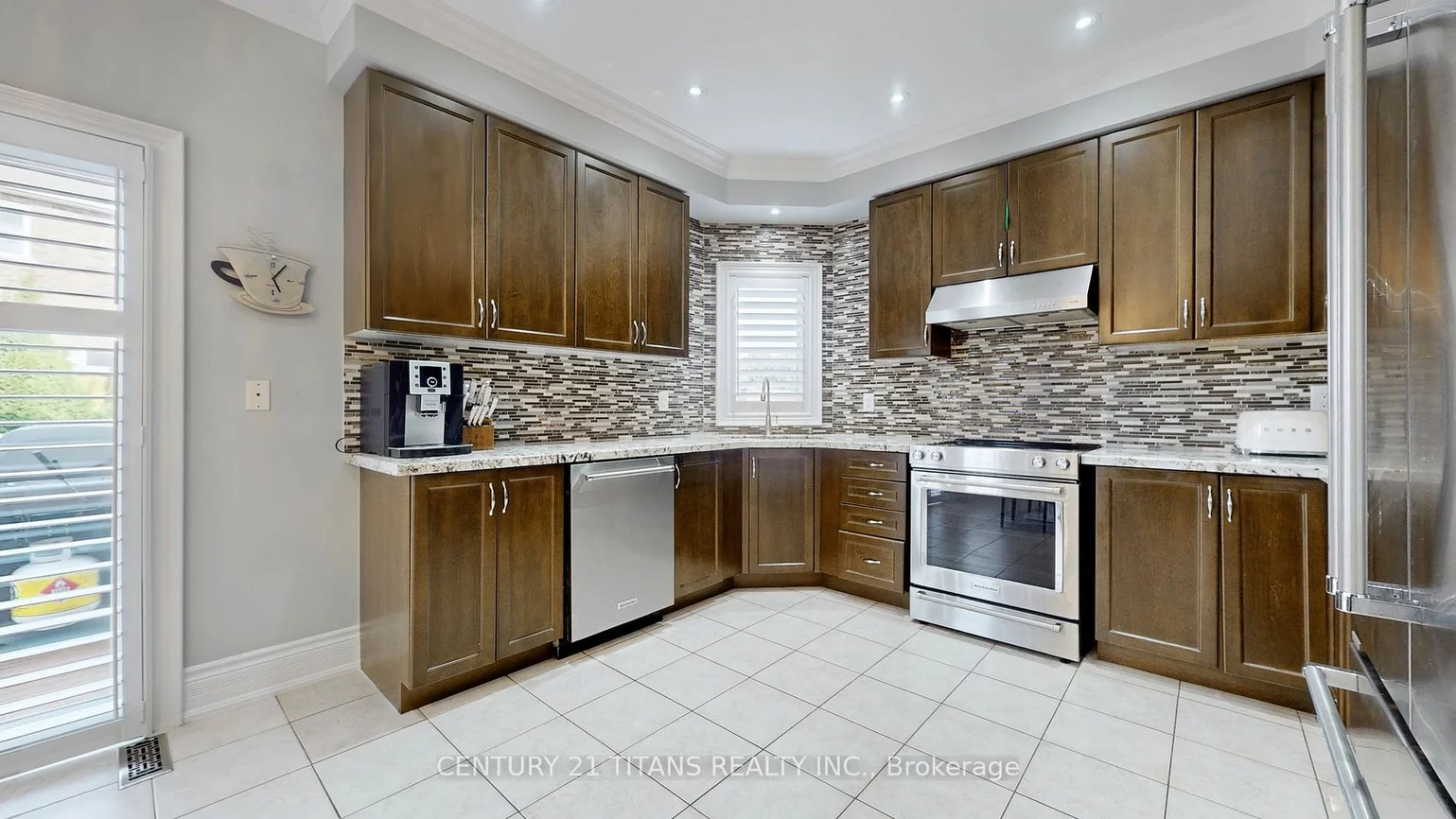 23 Santa Amato Cres, Vaughan