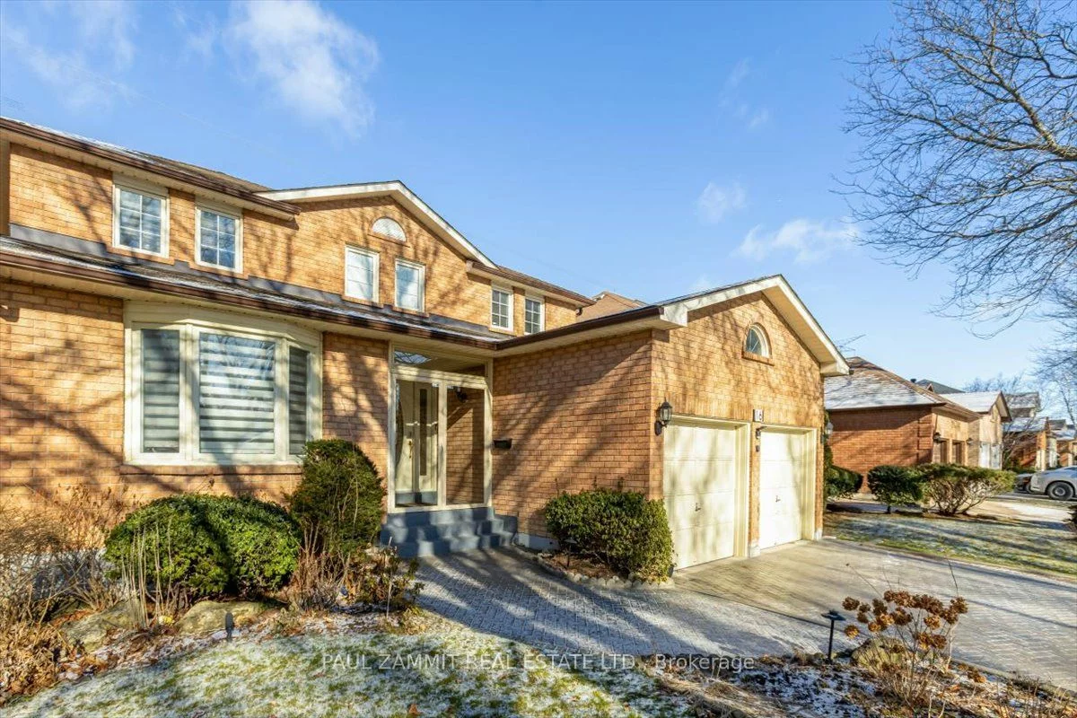 16 Parklawn Cres, Markham