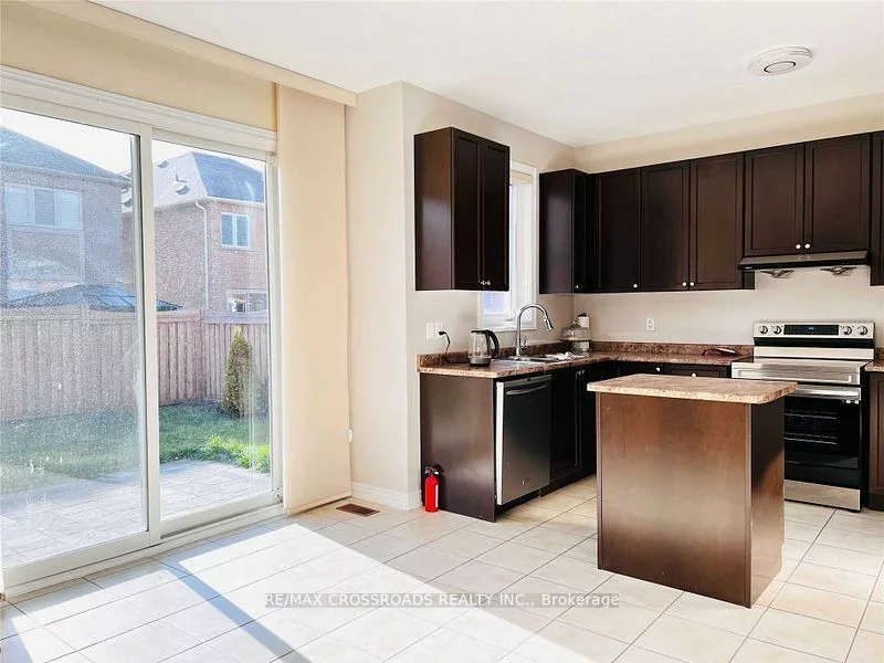 31 Pisanelli Ave, Markham