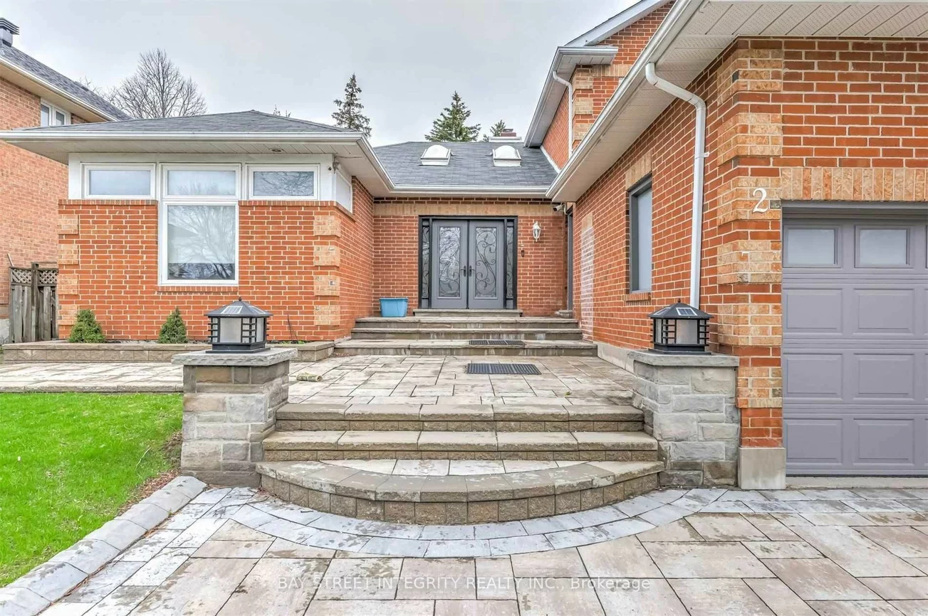 2 Lonsdale Crt, Markham