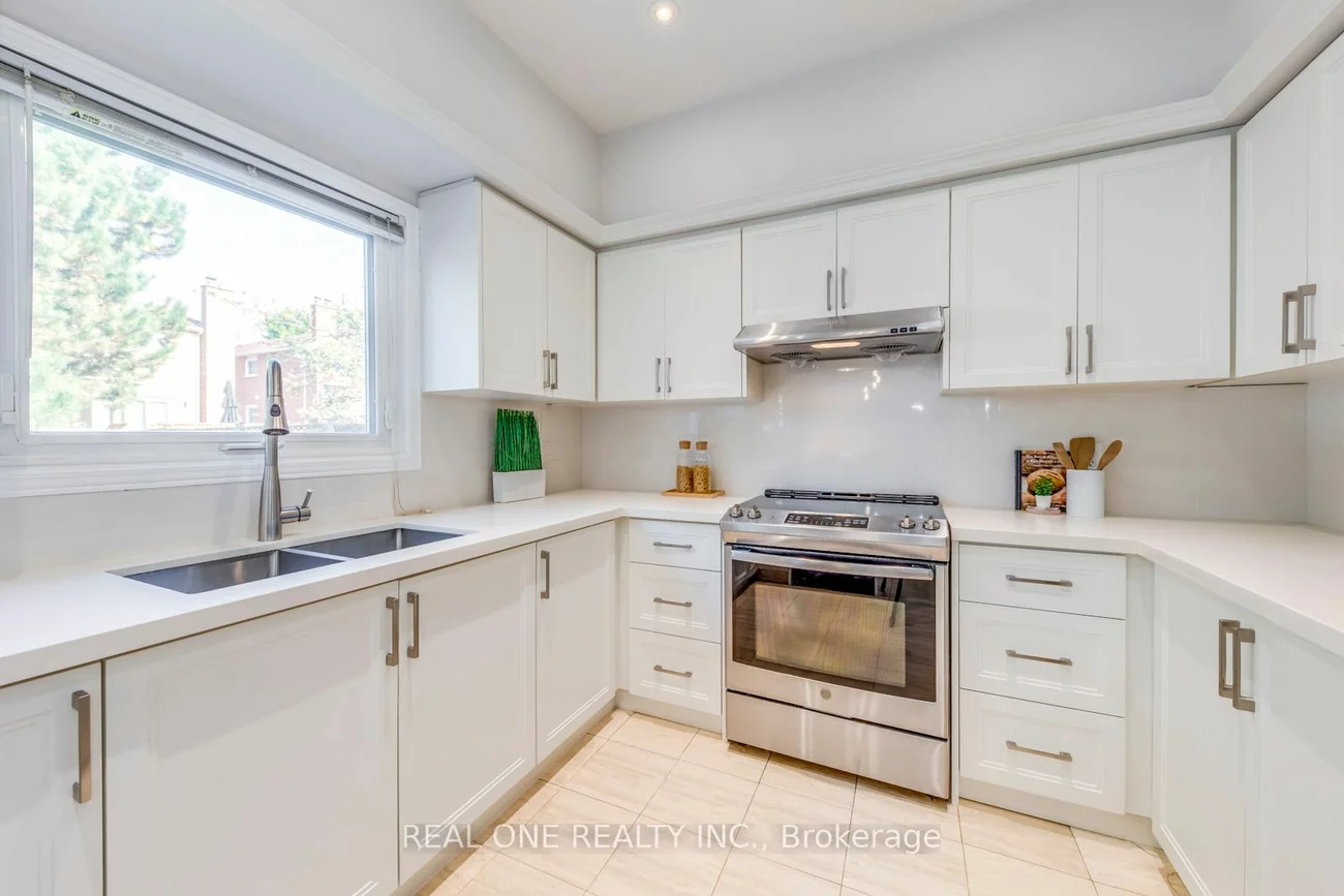 22 Arborfield Lane, Markham