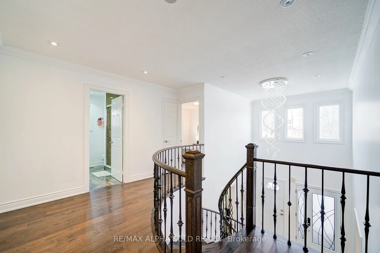 25 Durant Cres, Markham