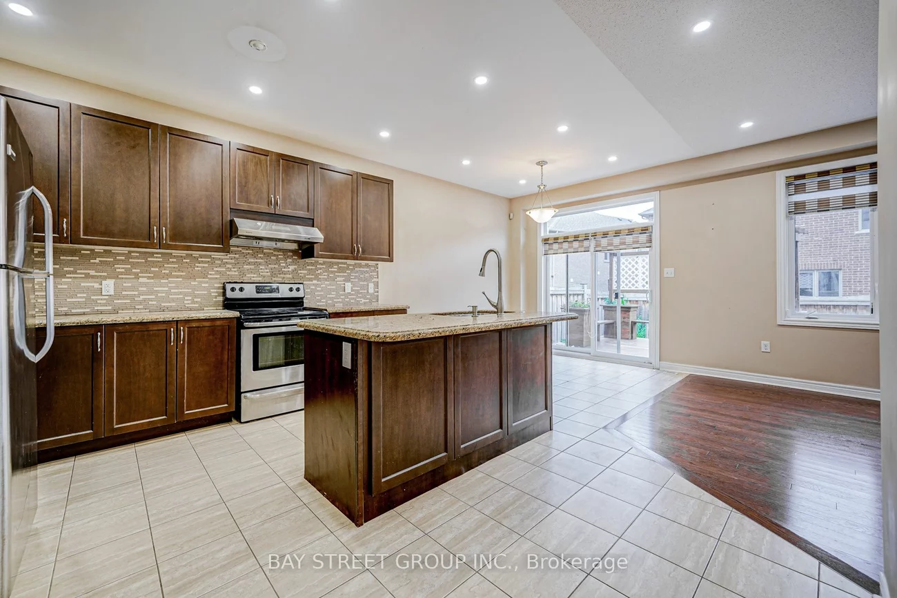 33 Jeffrey Nihda Cres, Markham