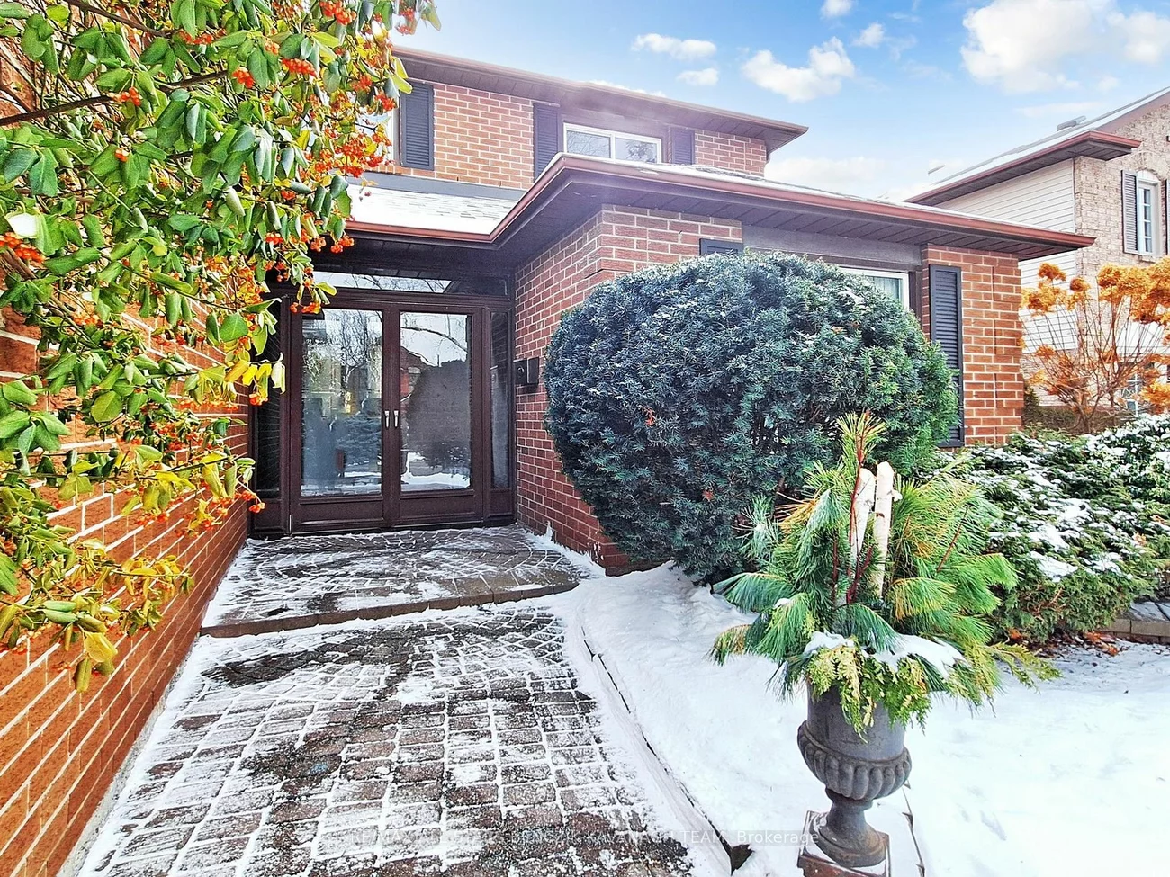 31 Larkin Ave, Markham